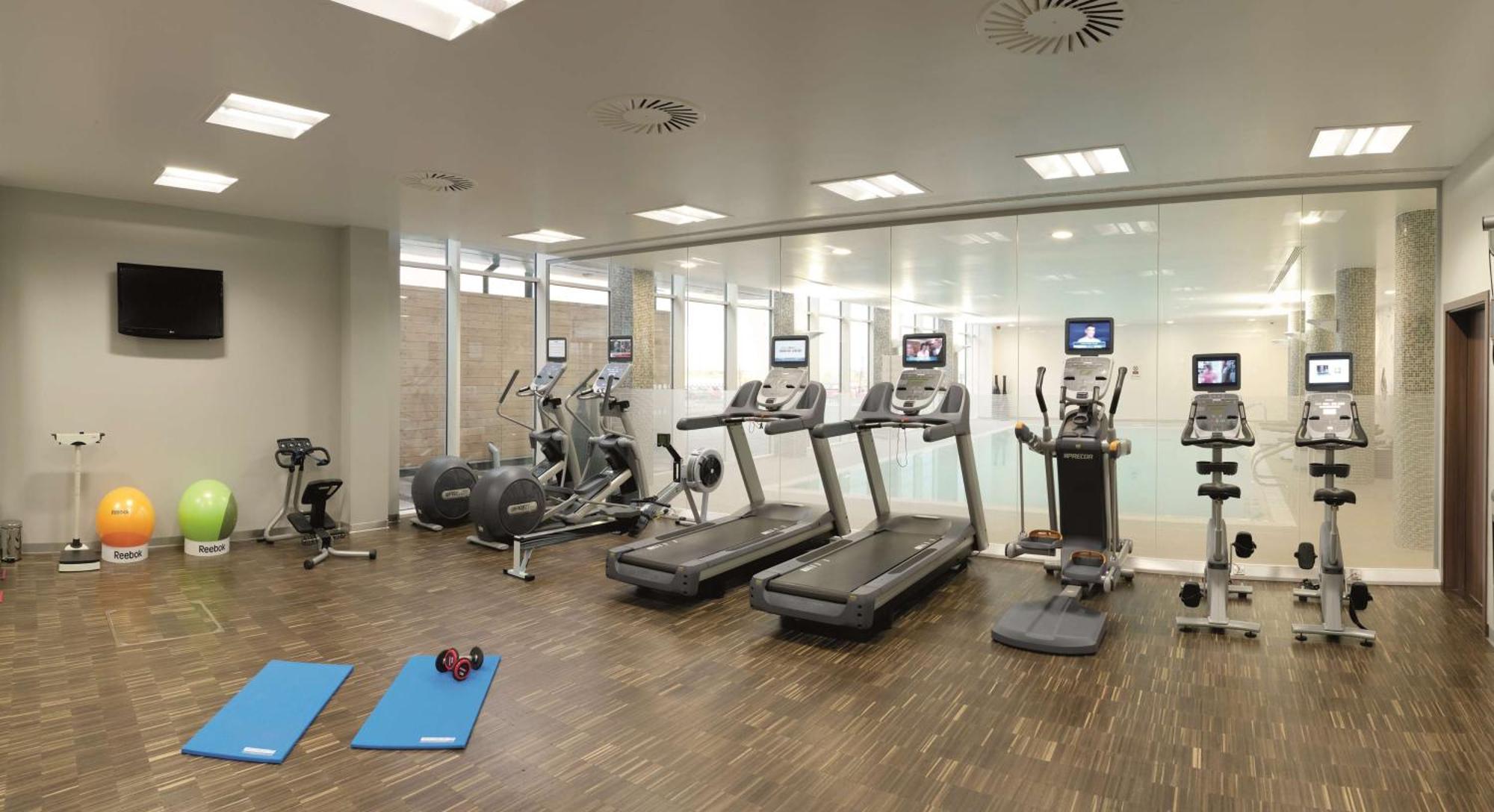 Radisson Blu Hotel East Midlands Airport 캐슬 도닝턴 외부 사진