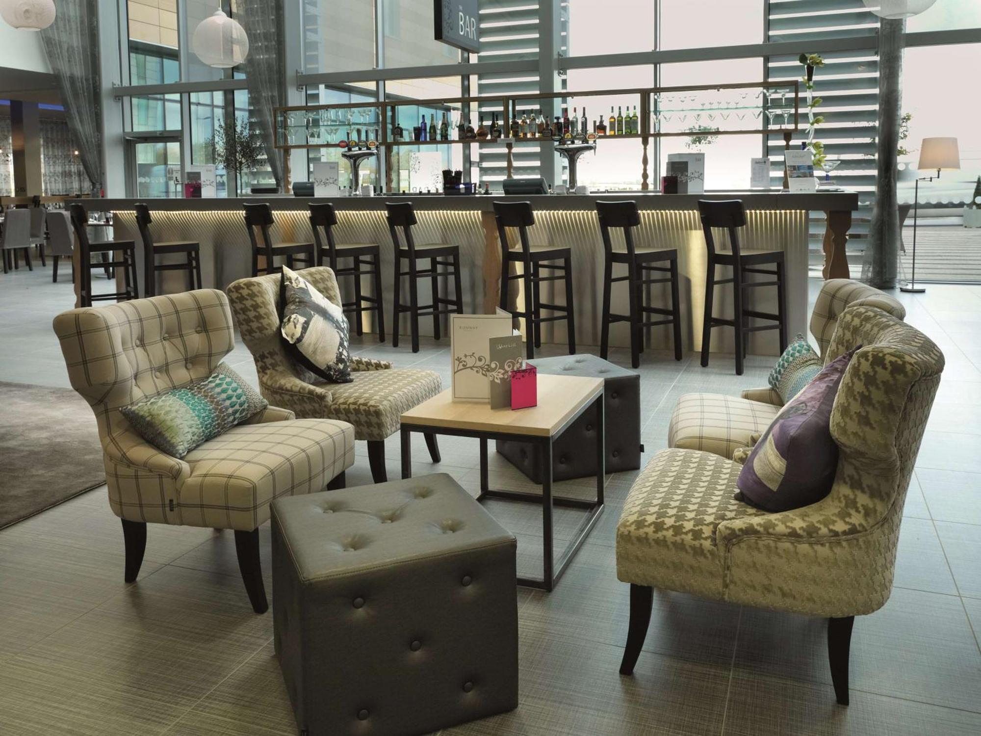 Radisson Blu Hotel East Midlands Airport 캐슬 도닝턴 외부 사진