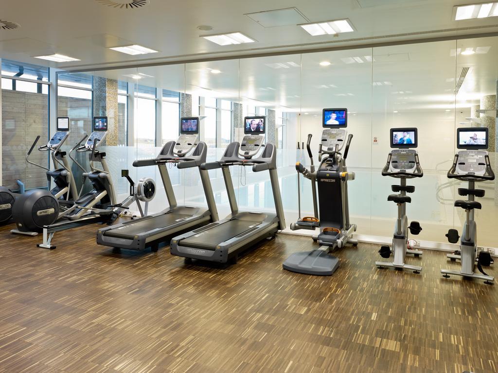 Radisson Blu Hotel East Midlands Airport 캐슬 도닝턴 외부 사진